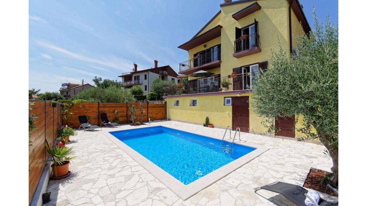 Holiday Home Vlady By Rent Istria Buje Eksteriør bilde