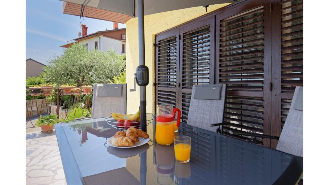 Holiday Home Vlady By Rent Istria Buje Eksteriør bilde